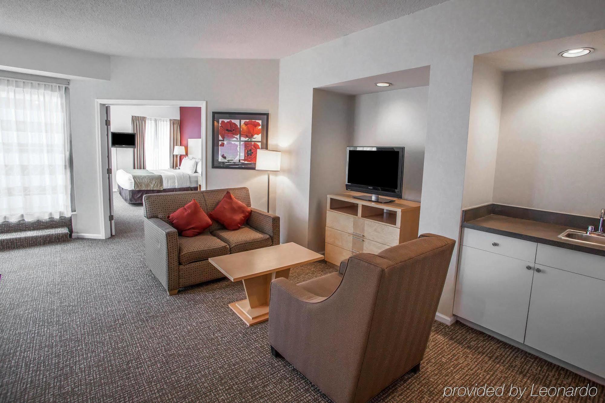 Comfort Suites Michigan Avenue Чикаго Екстериор снимка