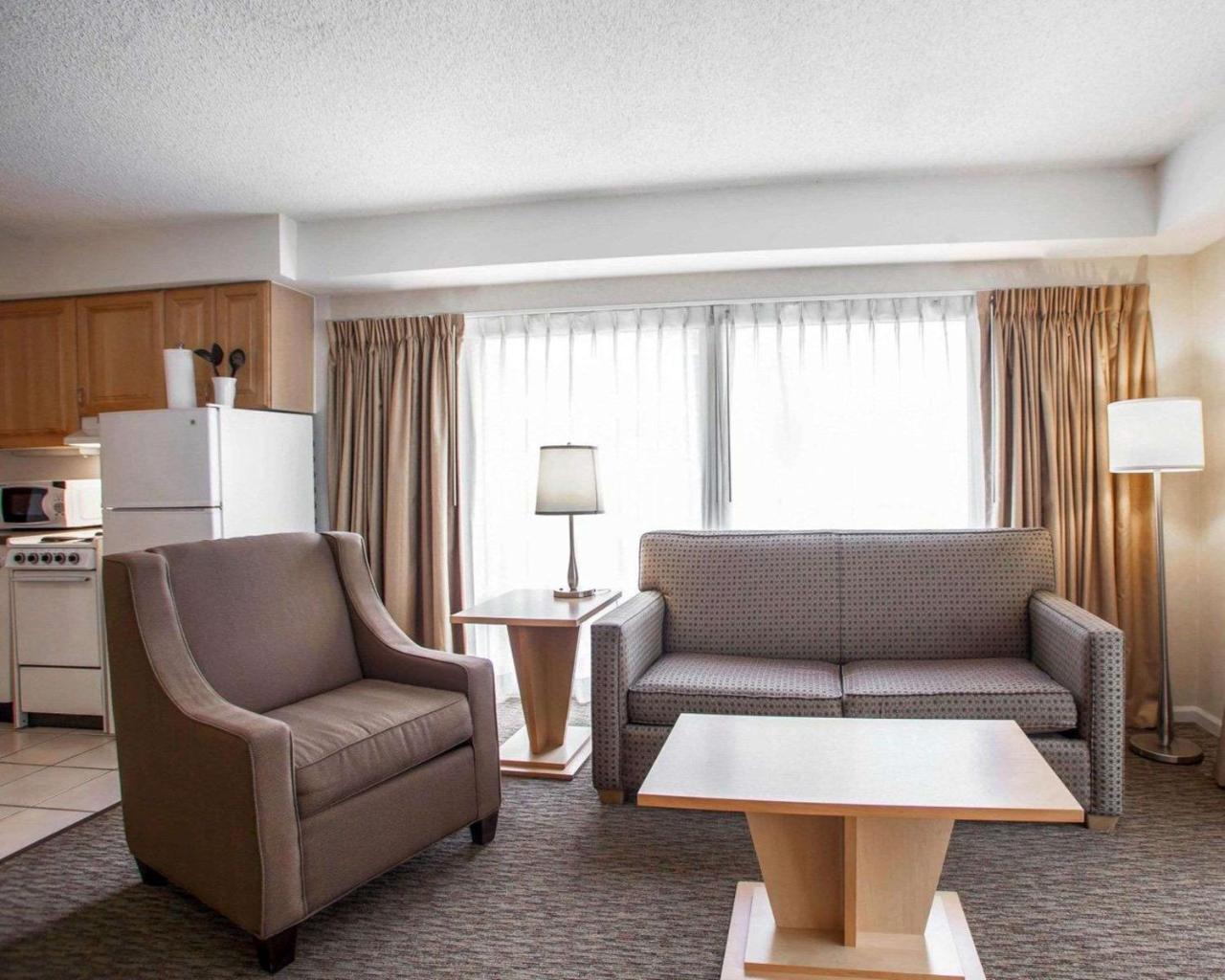 Comfort Suites Michigan Avenue Чикаго Екстериор снимка
