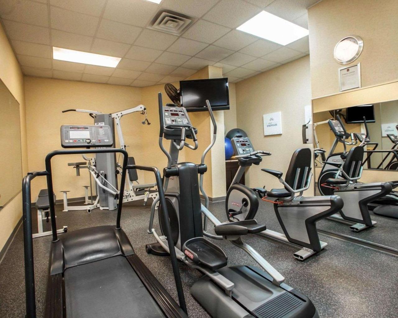 Comfort Suites Michigan Avenue Чикаго Екстериор снимка