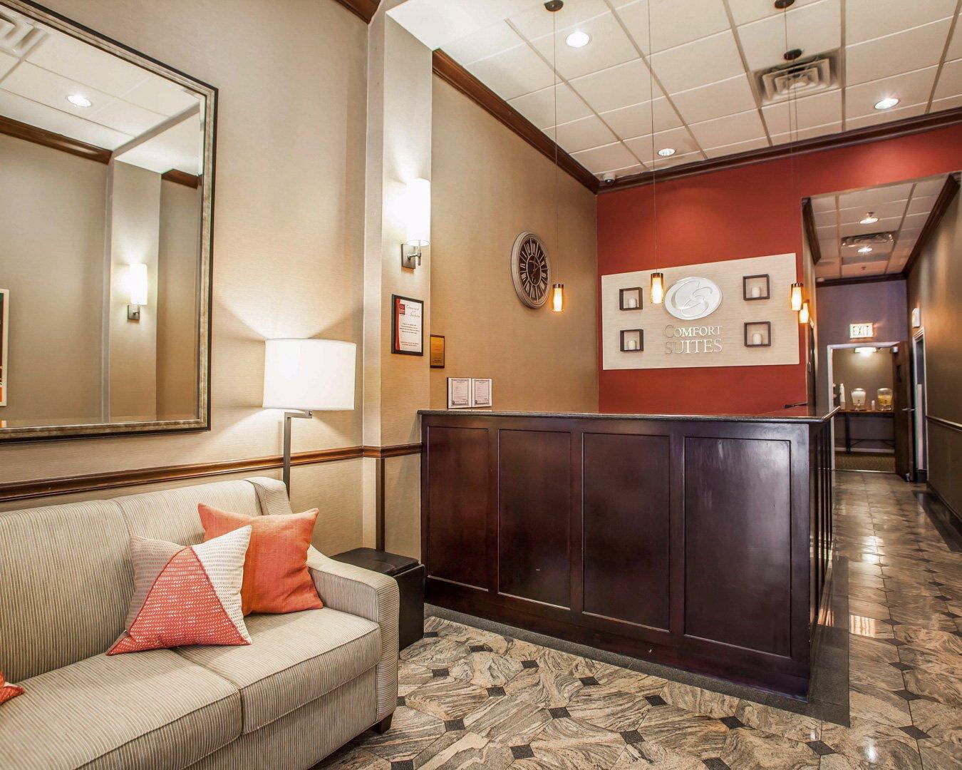 Comfort Suites Michigan Avenue Чикаго Екстериор снимка